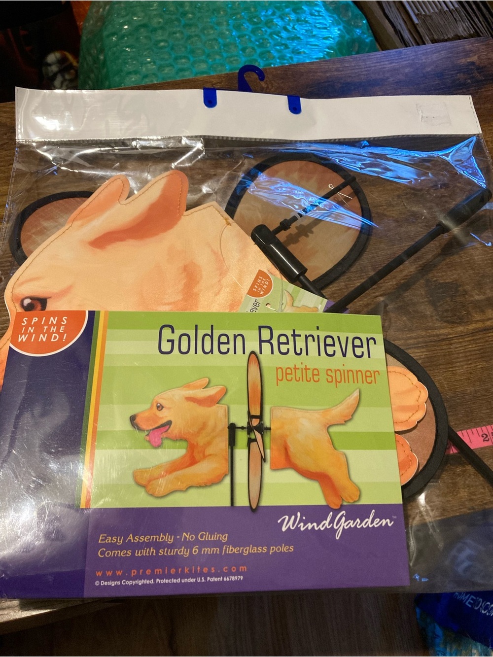 Wind Garden petite spinner-Golden Retriever